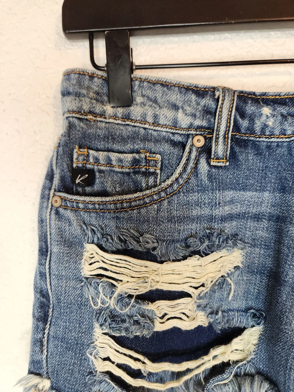 Kancan button-fly Women’s Distressed Denim Shorts Blue 33545 size XS